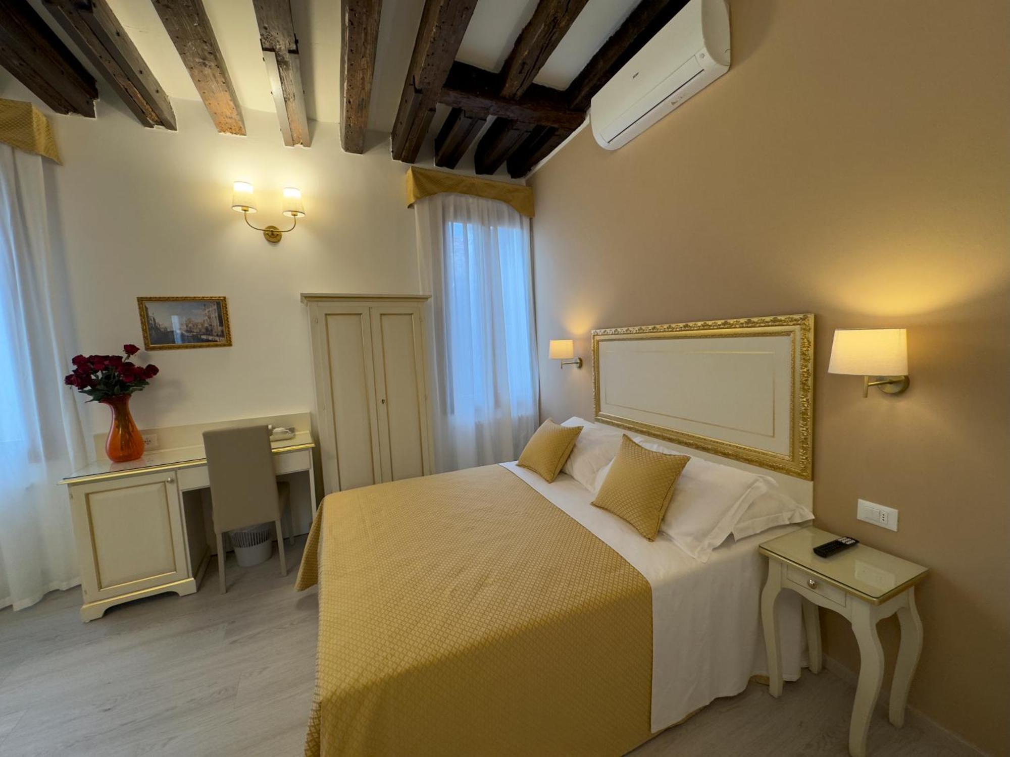 Residenza Briati Hotel Venetië Buitenkant foto